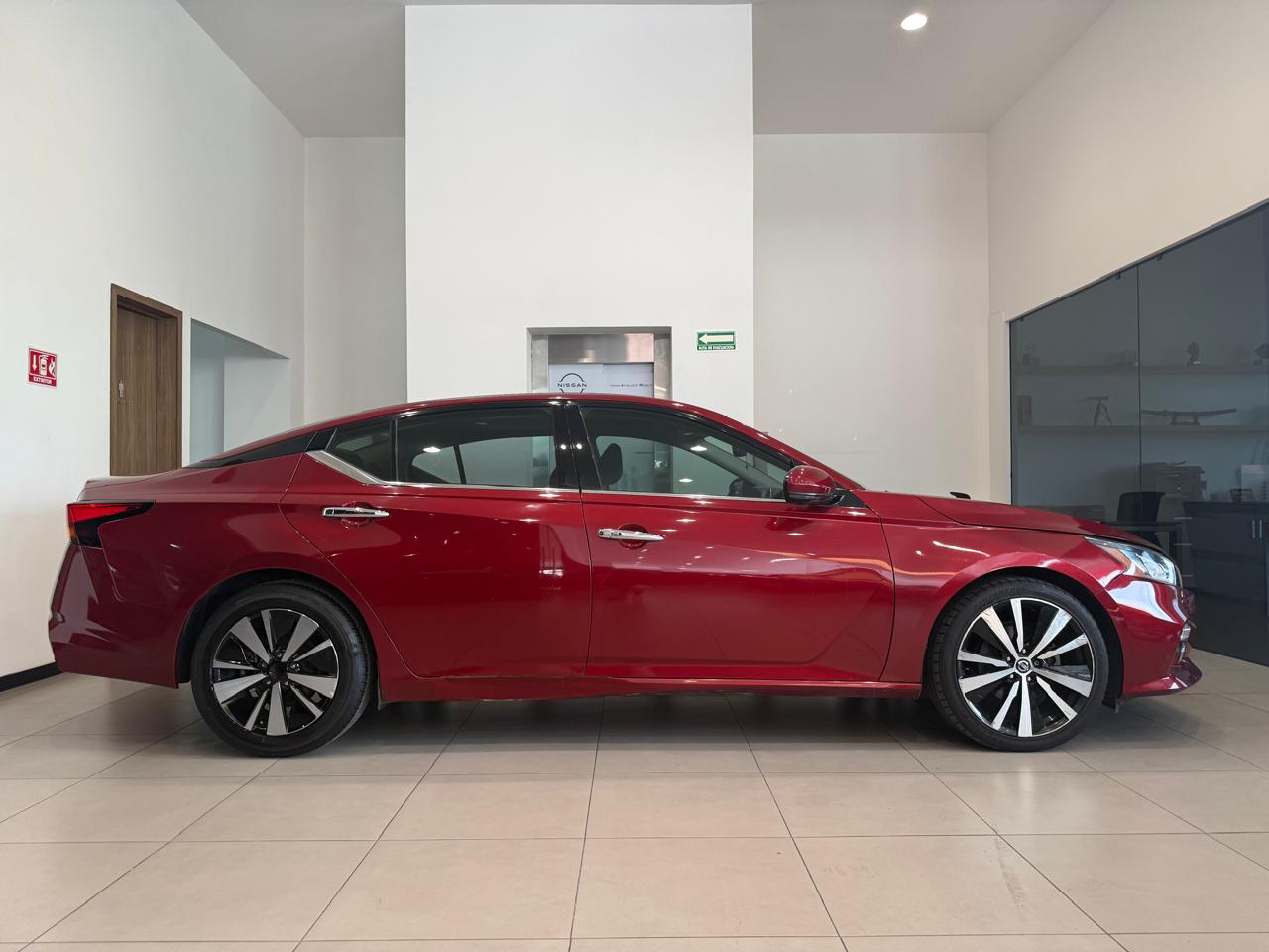 2019 Nissan ALTIMA 4 PTS EXCLUSIVE 20T CVT CLIMATRONIC PIEL QC GPS RA-19