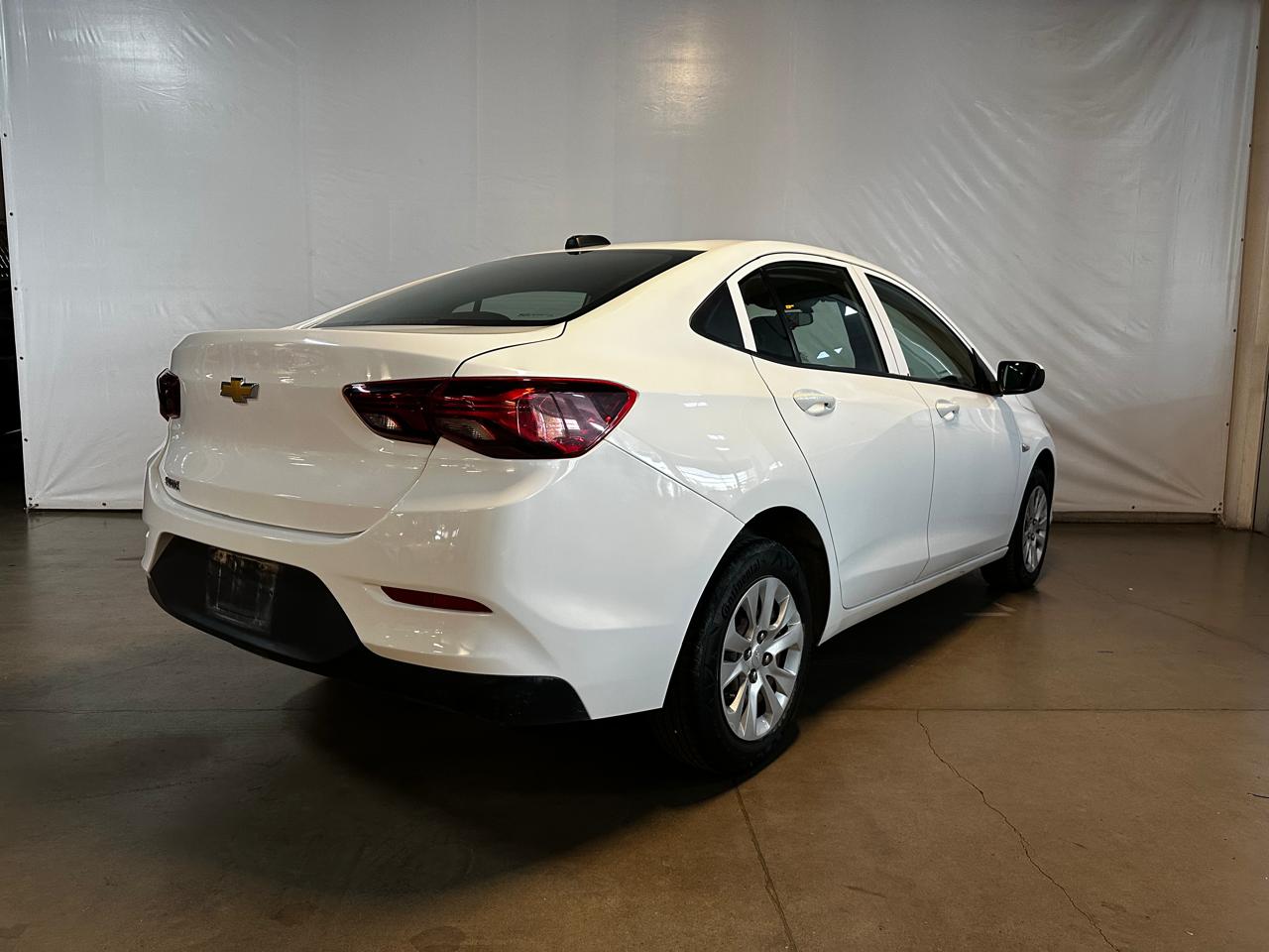 2022 Chevrolet ONIX 4 PTS LT 10T TA AAC AUT BA VE RA-15