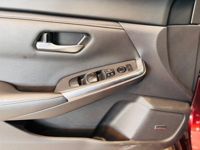 2023 Nissan SENTRA 4 PTS SR PLATINUM CVT AAC AUT ASTOS DEPORTIVOS BOSE PIEL NEGRA QC F LED RA-18