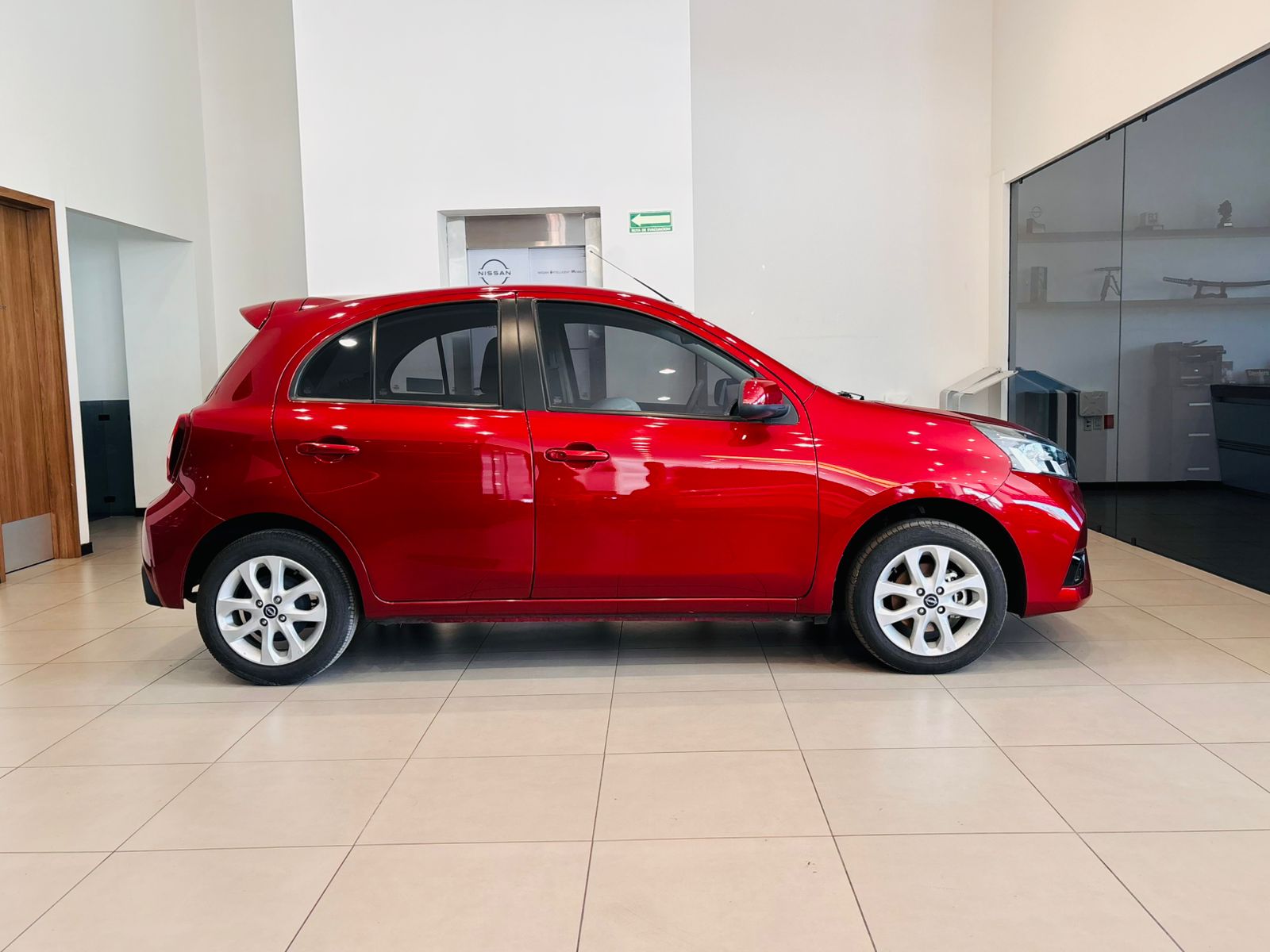2024 Nissan V-DRIVE 4P L41.6 MAN AUDIO