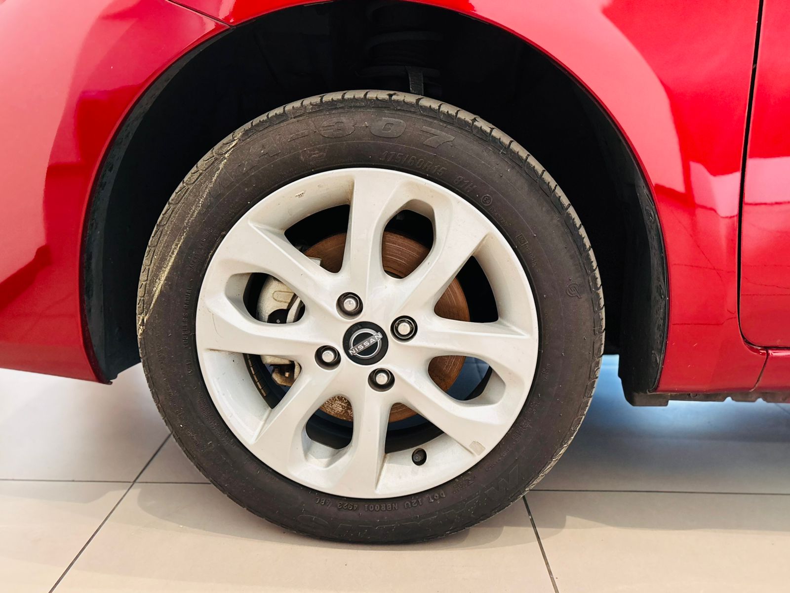 2024 Nissan V-DRIVE 4P L41.6 MAN AUDIO
