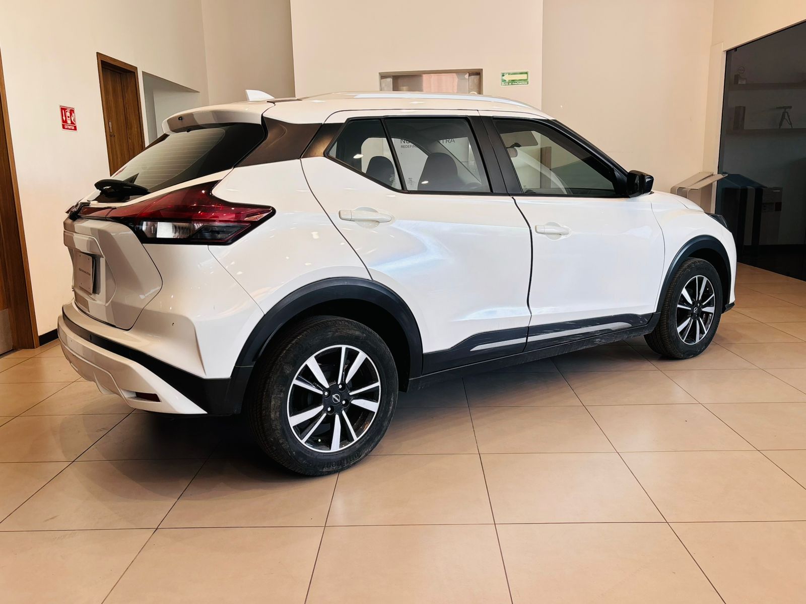 2023 Nissan KICKS 5 PTS ADVANCE 16L TM5 AAC VE RA-16