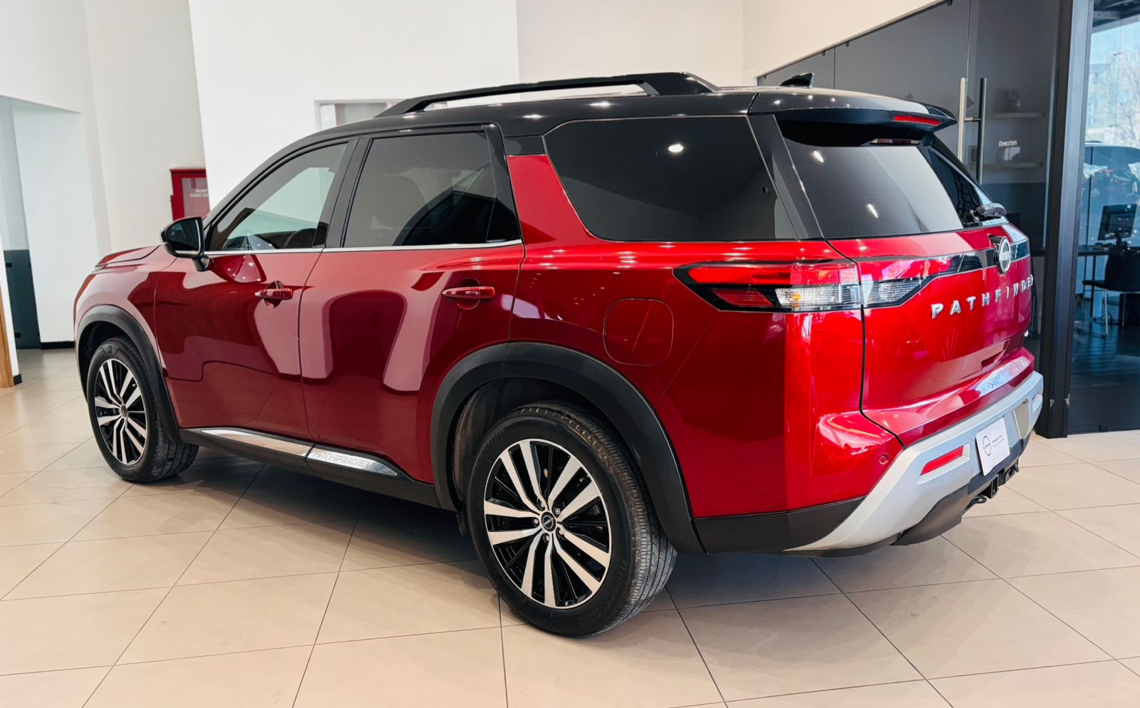 2023 Nissan PATHFINDER 5P PLATINUM V63.5 AUT