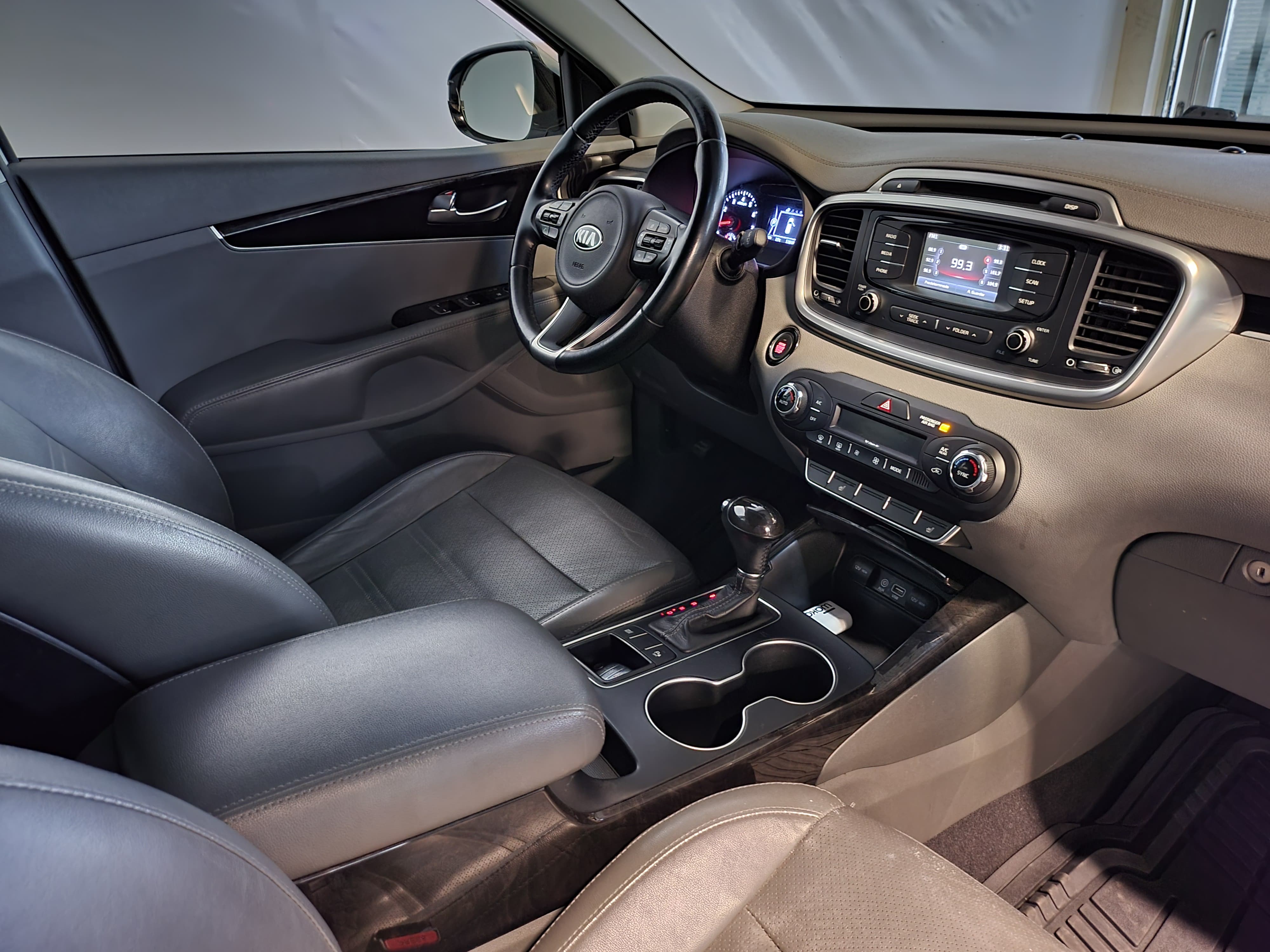 2016 Kia SORENTO 5 PTS EX V6 TA AAC PIEL 7 PAS RA-18