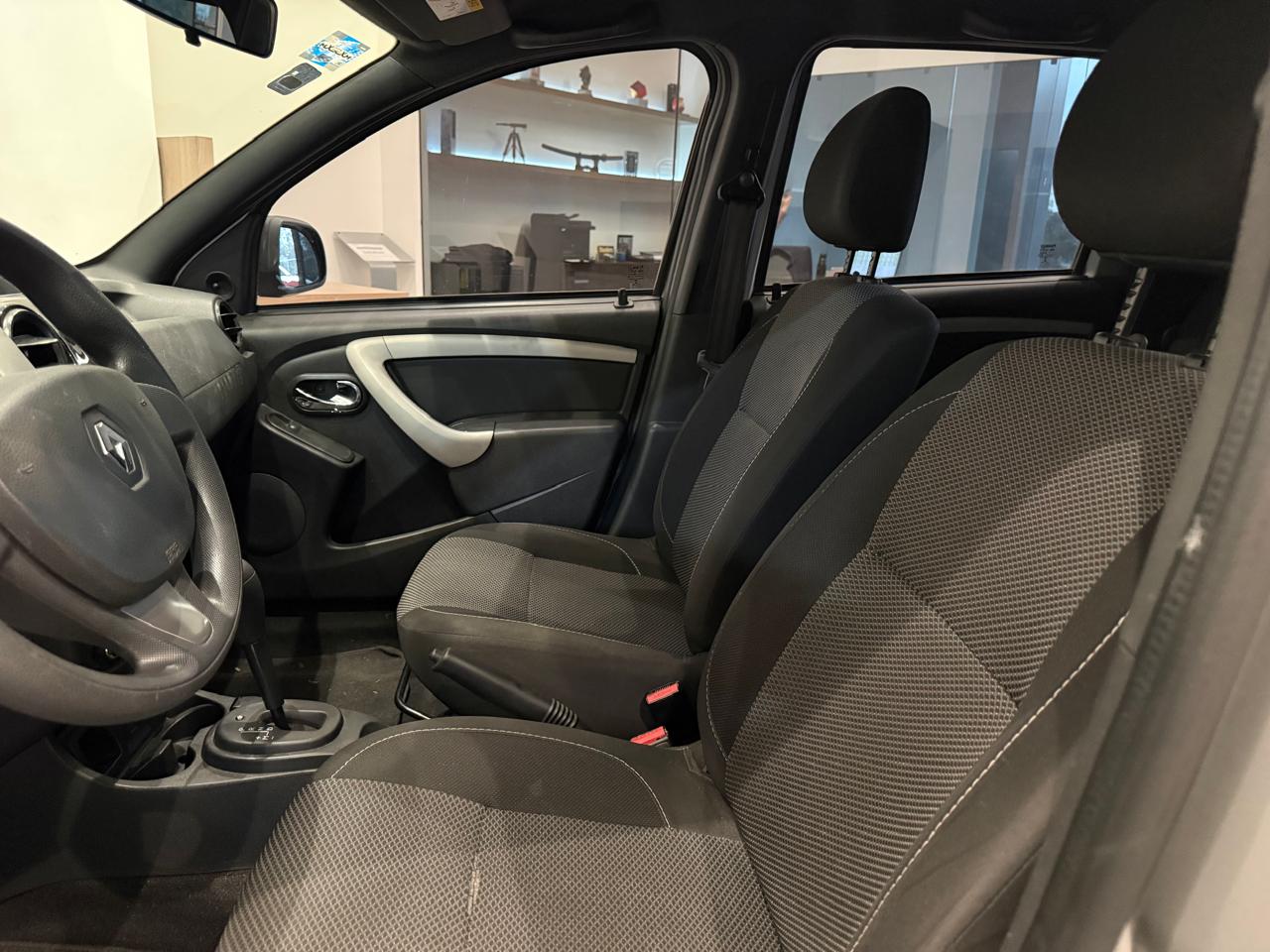2018 RENAULT DUSTER 5 PTS ZEN TA AAC VE DEL MP3 R-16