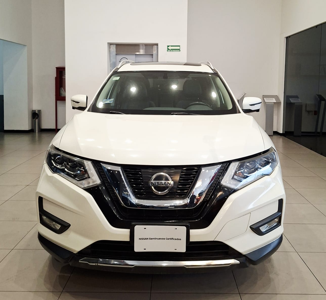 2018 Nissan X-TRAIL 5 PTS EXCLUSIVE CVT PIEL CD QC GPS 5 PAS RA-18