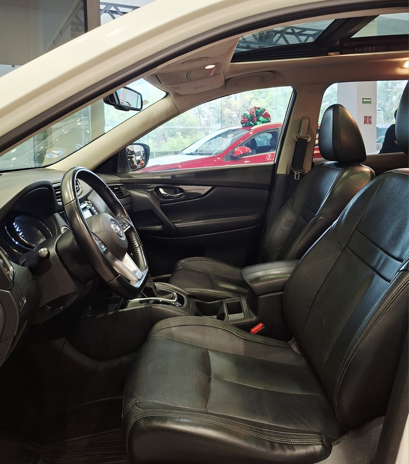 2018 Nissan X-TRAIL 5 PTS EXCLUSIVE CVT PIEL CD QC GPS 5 PAS RA-18