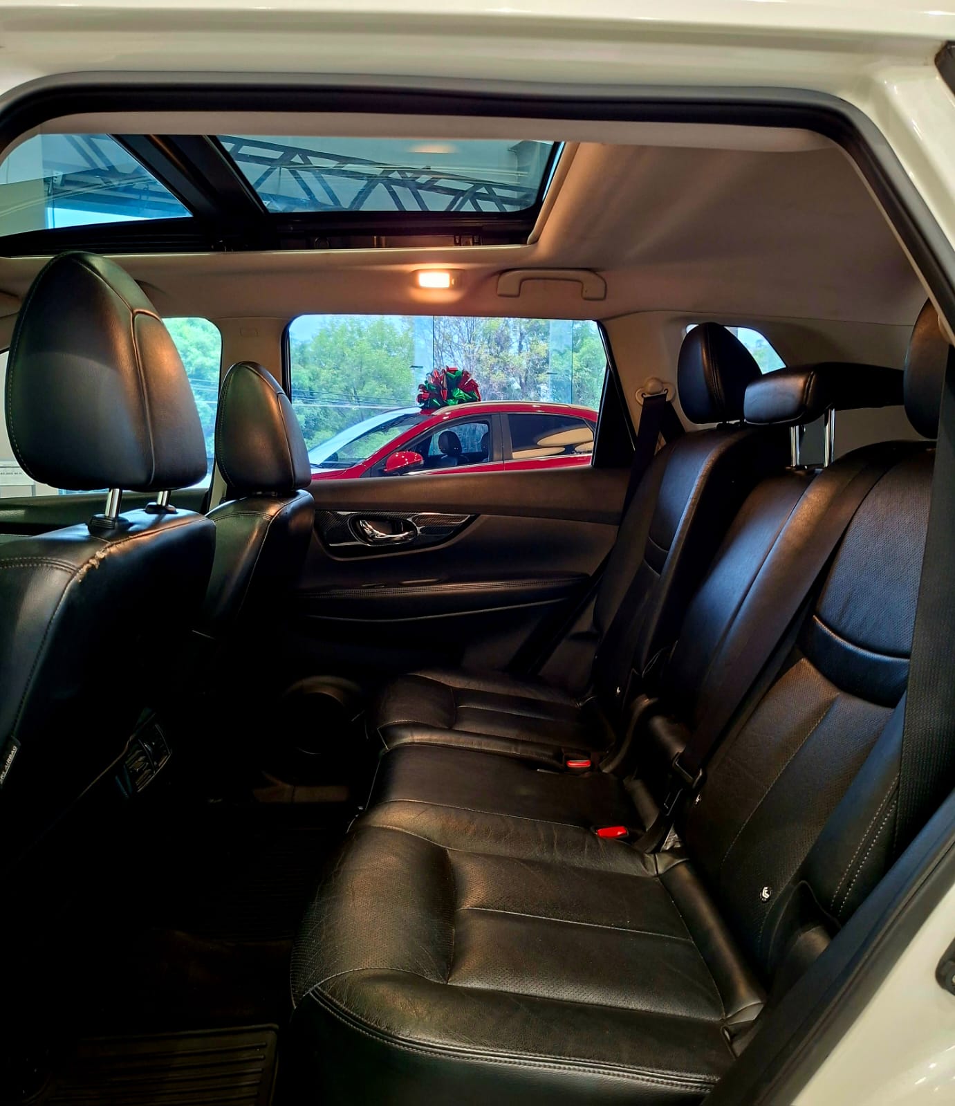 2018 Nissan X-TRAIL 5 PTS EXCLUSIVE CVT PIEL CD QC GPS 5 PAS RA-18