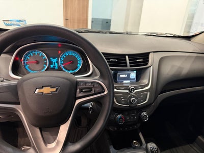 2022 Chevrolet AVEO 4 PTS LT TM5 AAC AUT F NIEBLA RA-15
