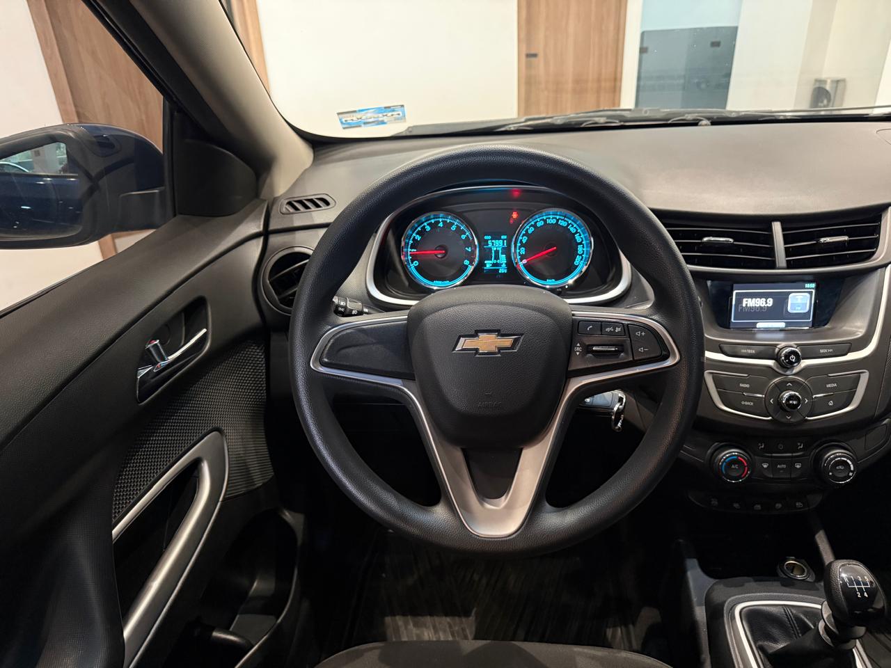 2022 Chevrolet AVEO 4 PTS LT TM5 AAC AUT F NIEBLA RA-15