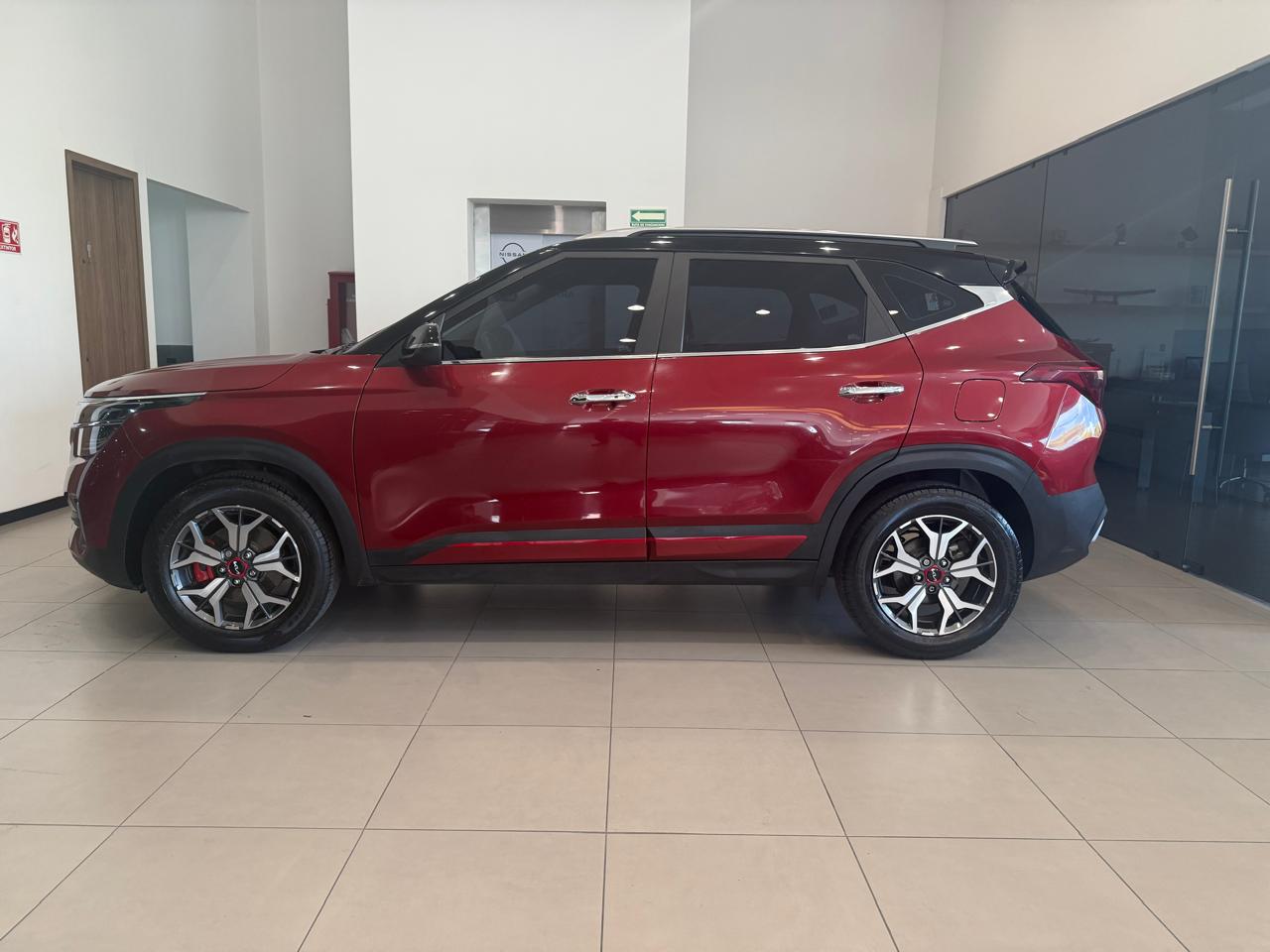 2022 Kia SELTOS 5 PTS GT LINE 14T TA AAC AUT PIEL F LED RA-17