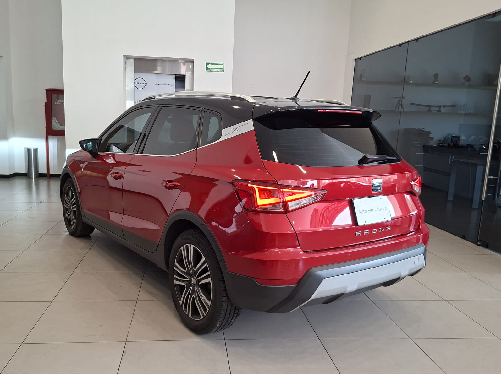 2021 SEAT ARONA 5 PTS XCELLENCE 16L CLIMATRONIC CAMARA REVERSA F LED RA-17
